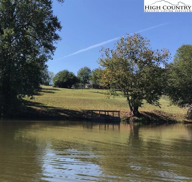 Image number 1 for the current listing