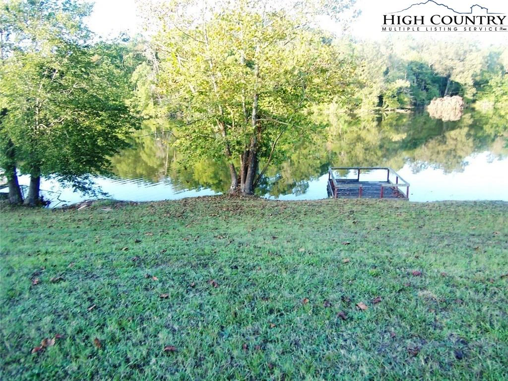 Image number 8 for the current listing