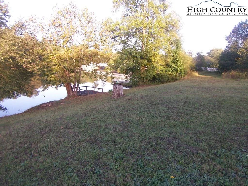 Image number 5 for the current listing
