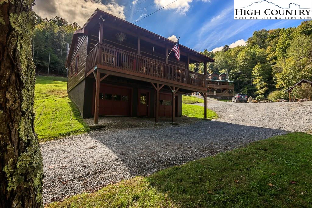 Image number 21 for the current listing