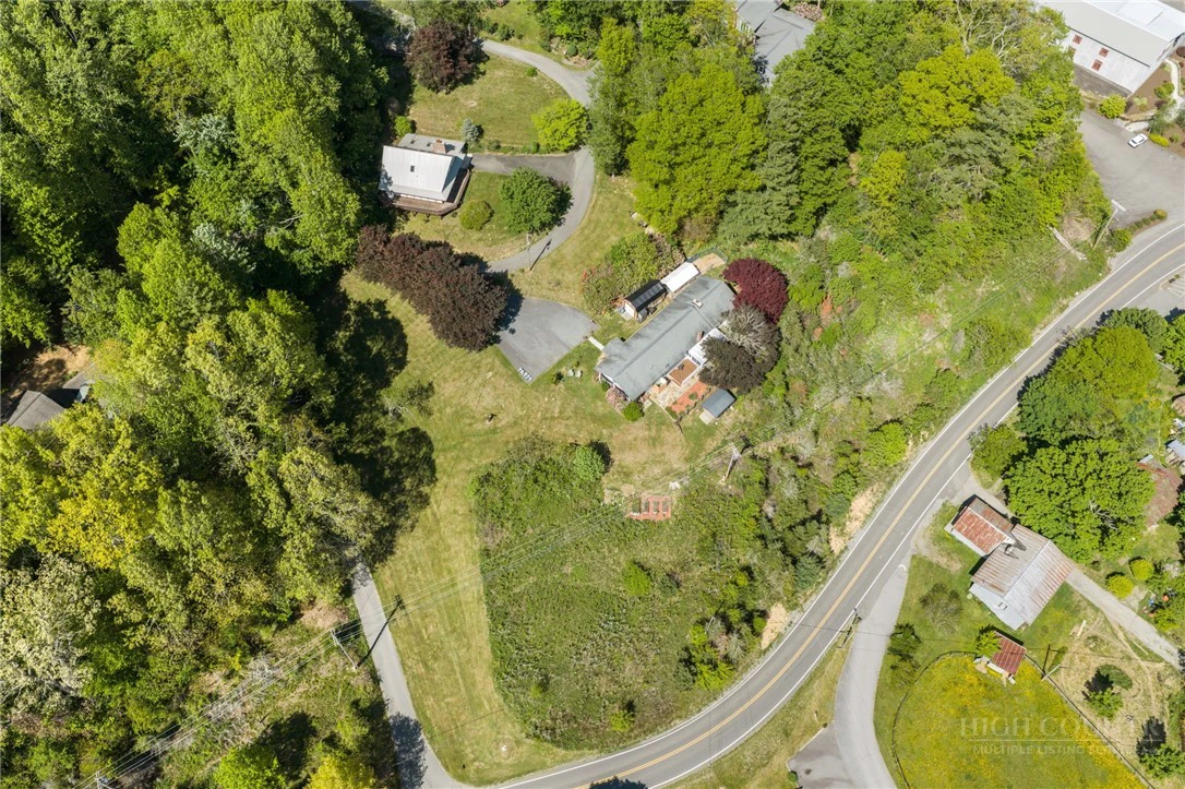 Image number 4 for the current listing