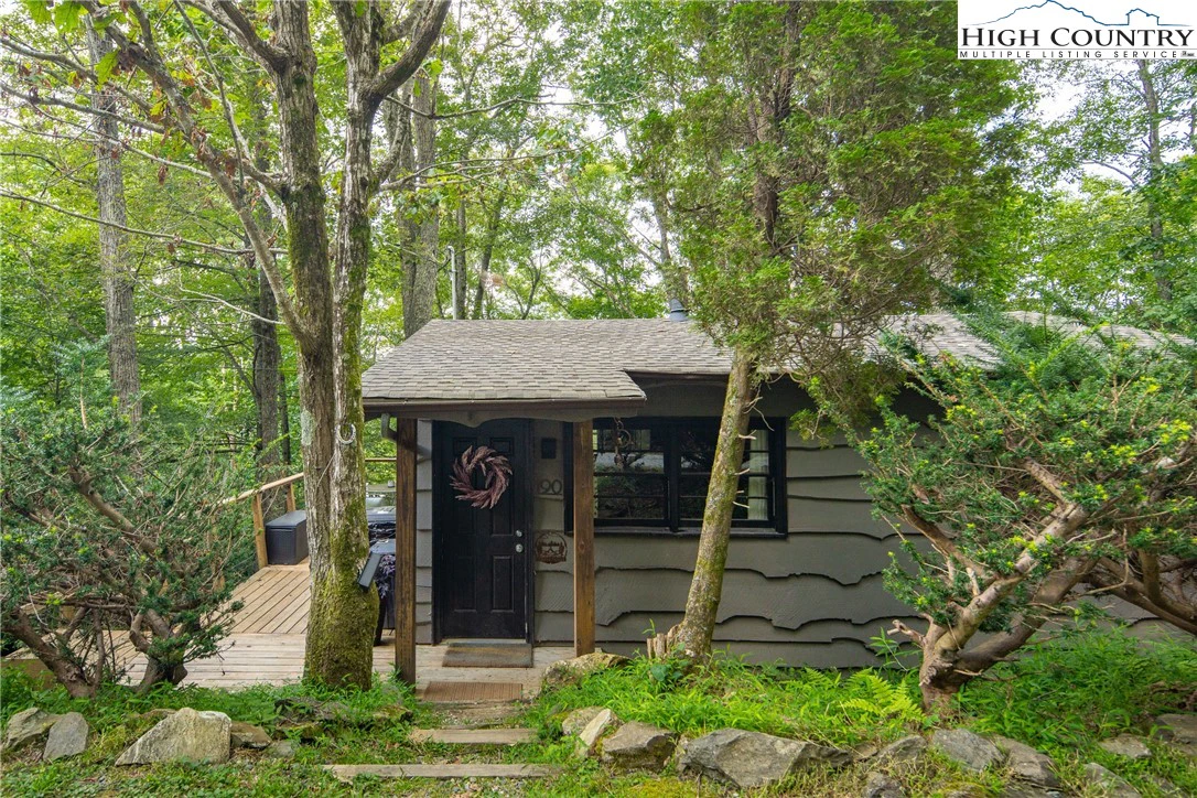 Image number 15 for the current listing