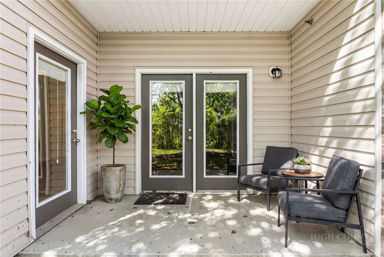 Image number 9 for the current listing