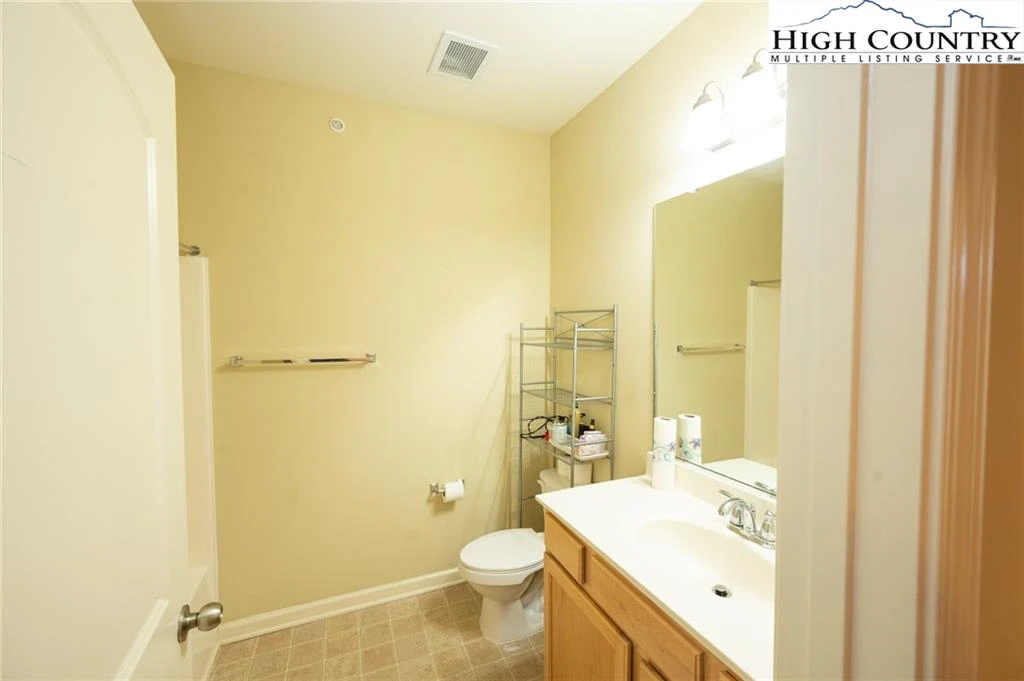 Image number 11 for the current listing