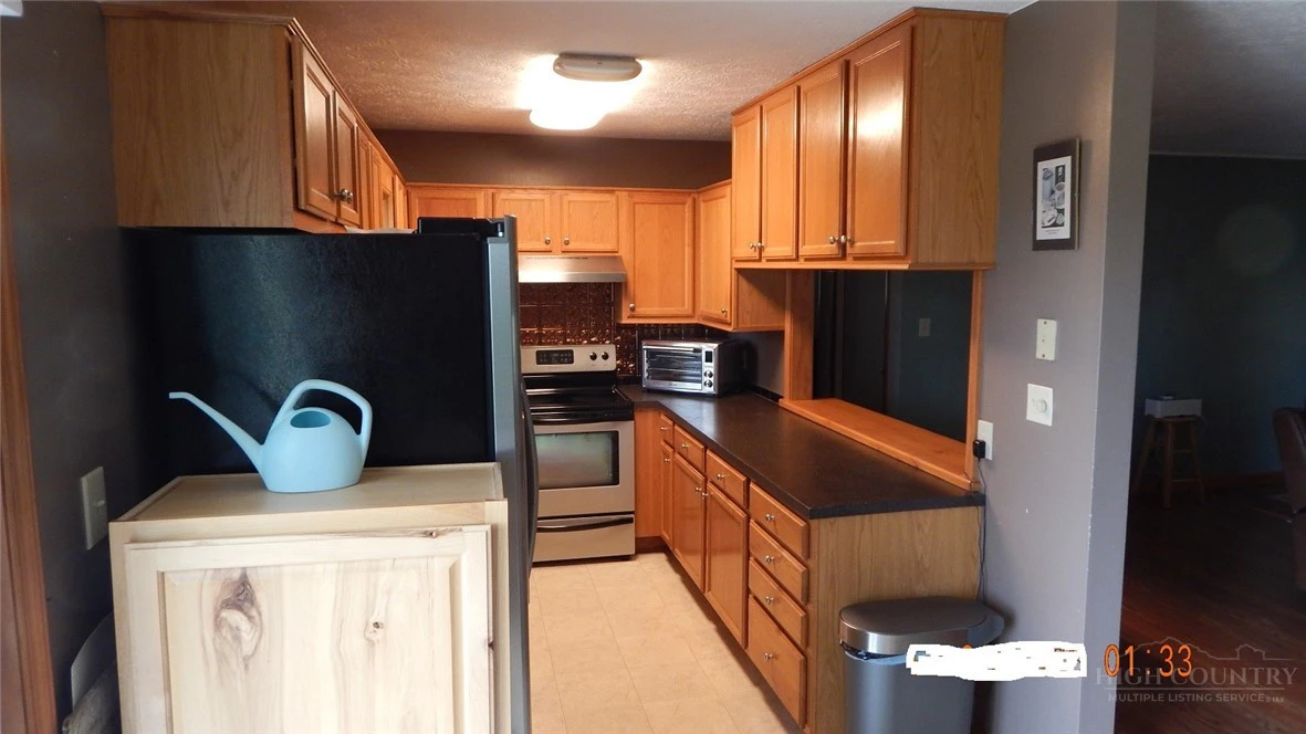 Image number 7 for the current listing