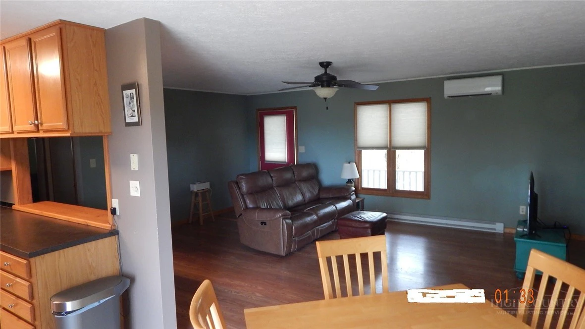 Image number 8 for the current listing