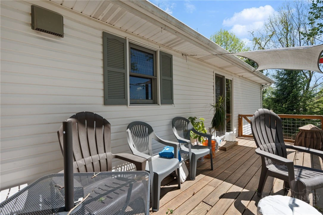 Image number 15 for the current listing