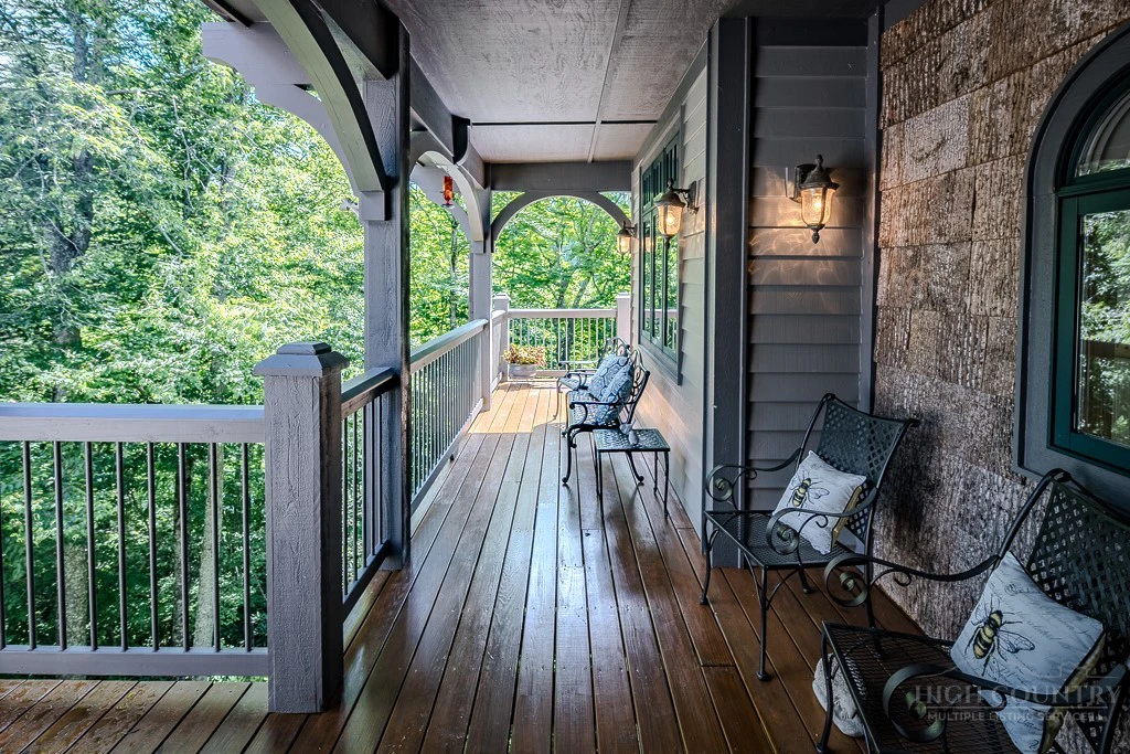Image number 7 for the current listing