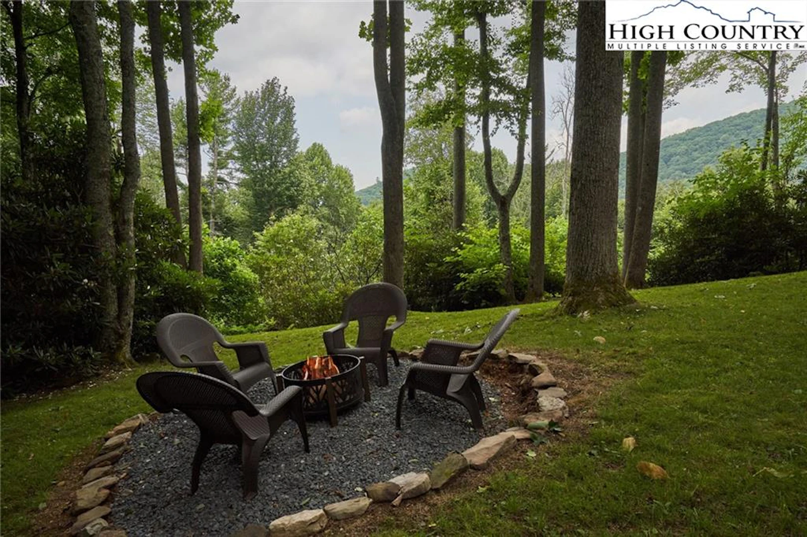 Image number 13 for the current listing