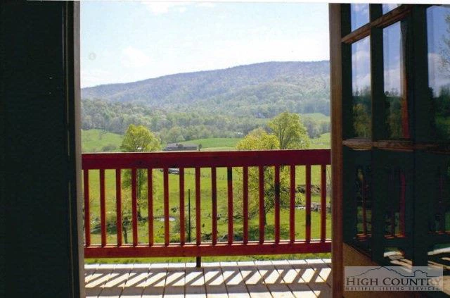 Image number 20 for the current listing