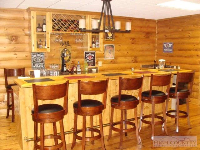 Image number 3 for the current listing