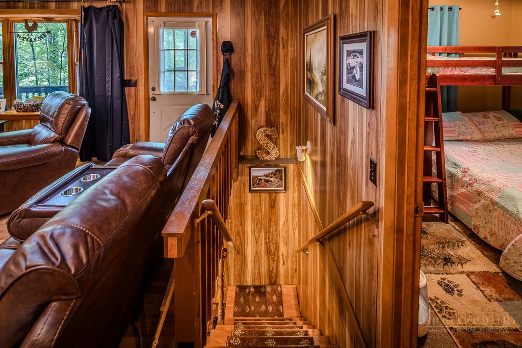 Image number 6 for the current listing