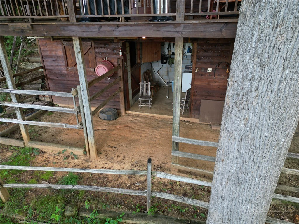 Image number 5 for the current listing