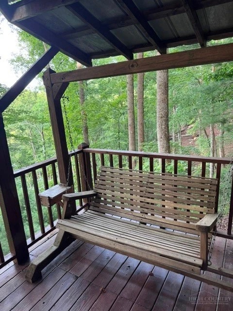 Image number 18 for the current listing