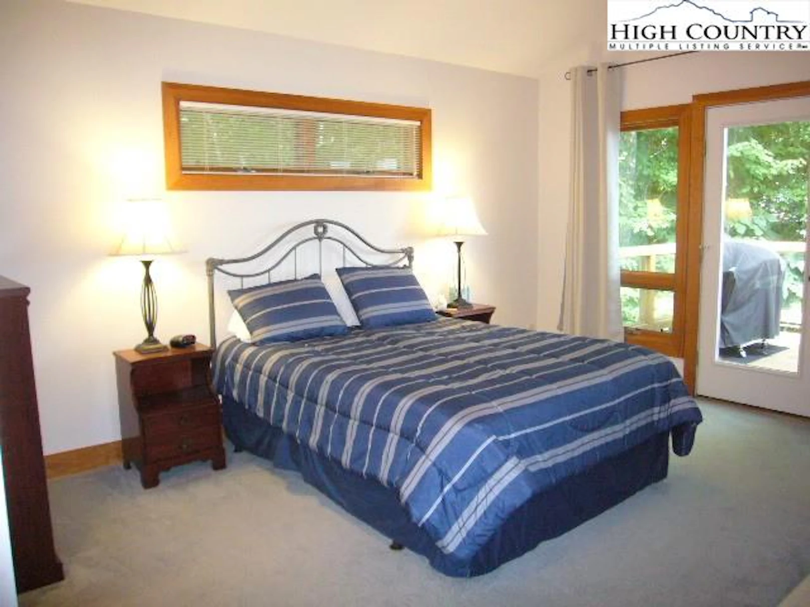 Image number 15 for the current listing