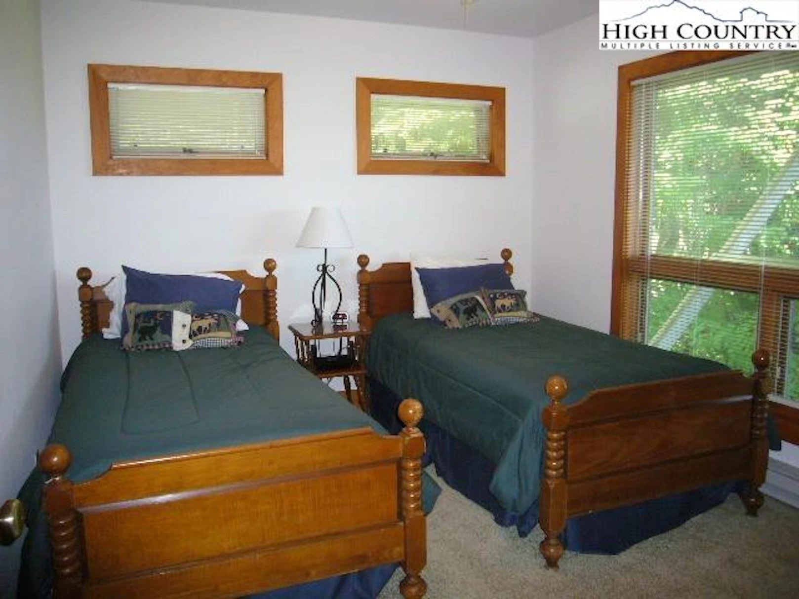Image number 6 for the current listing