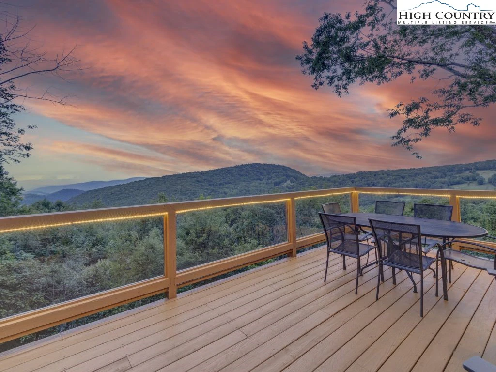 Image number 5 for the current listing