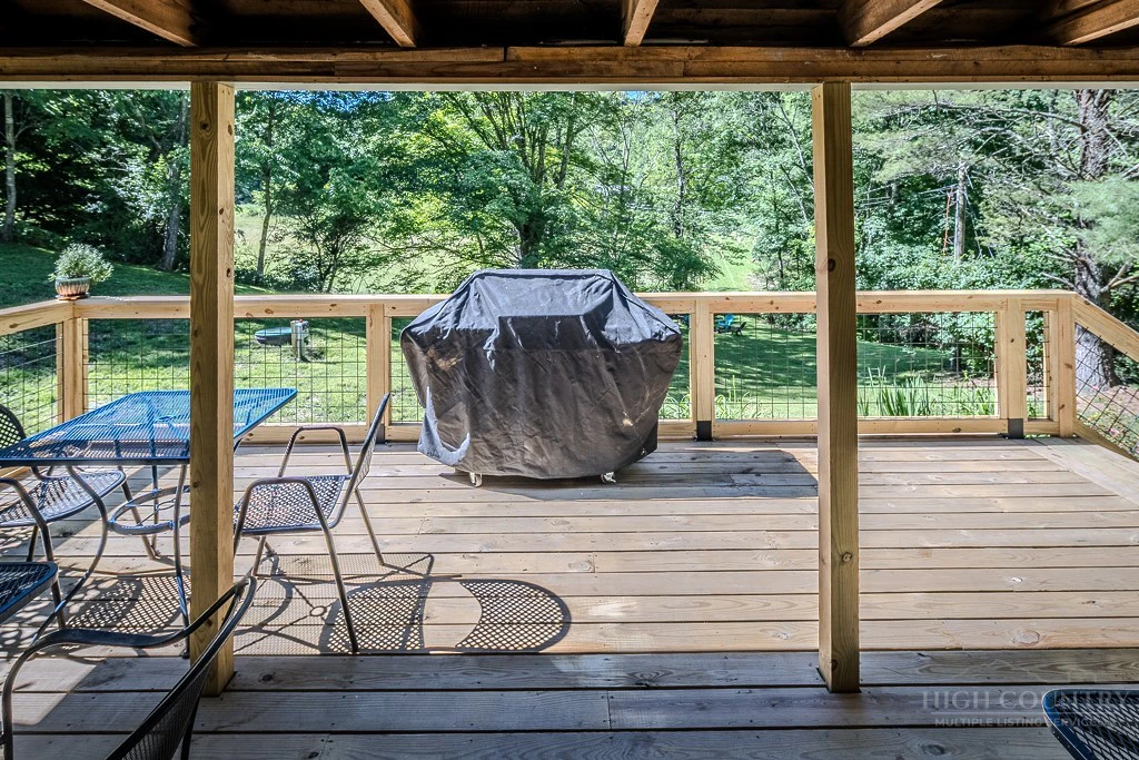 Image number 3 for the current listing