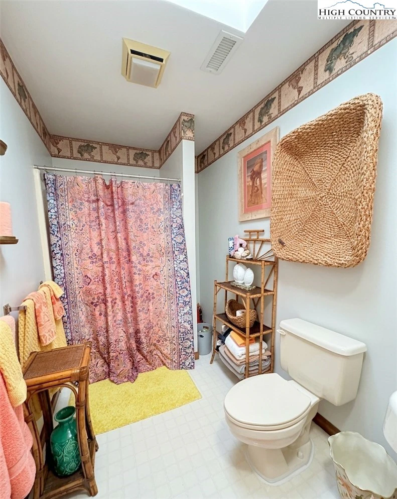 Image number 10 for the current listing