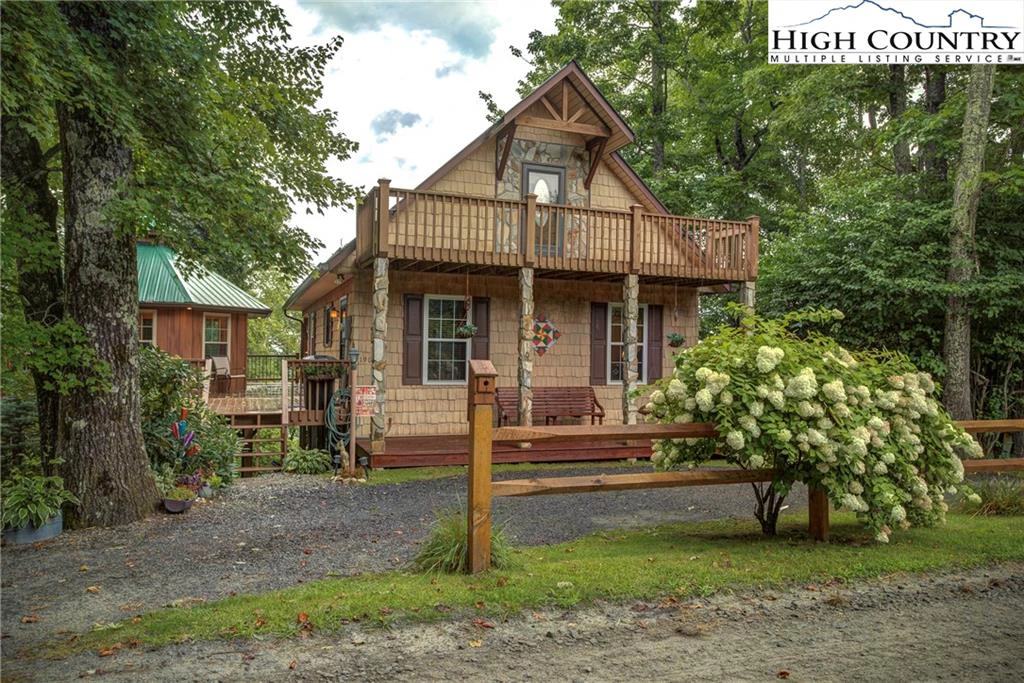 Image number 1 for the current listing