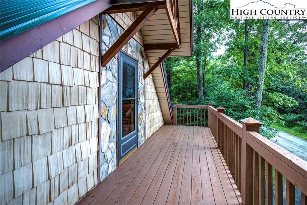 Image number 6 for the current listing