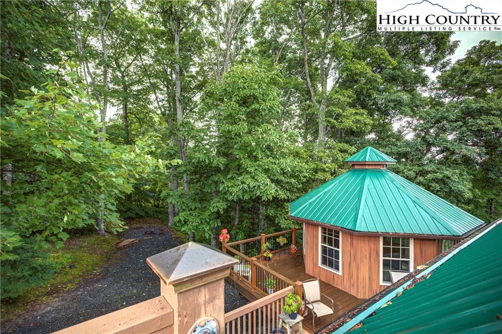 Image number 7 for the current listing