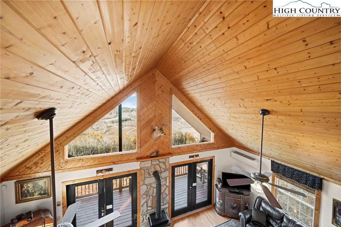 Image number 5 for the current listing