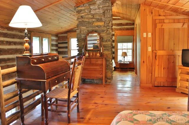 Image number 10 for the current listing