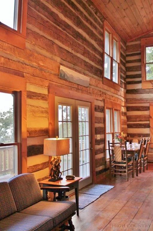 Image number 30 for the current listing