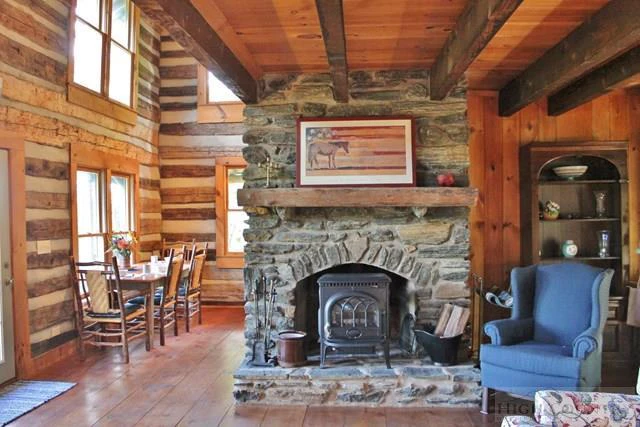 Image number 17 for the current listing