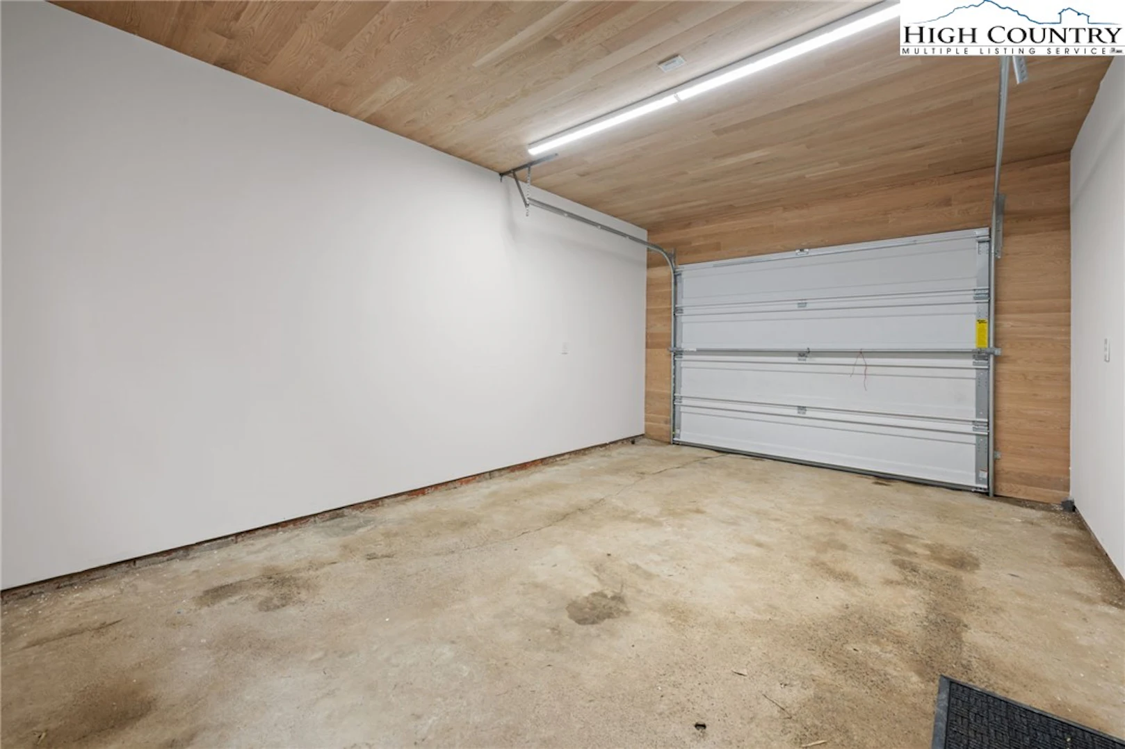 Image number 12 for the current listing