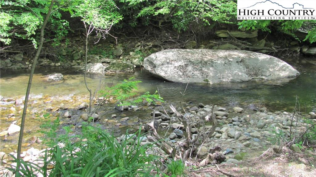 Image number 21 for the current listing