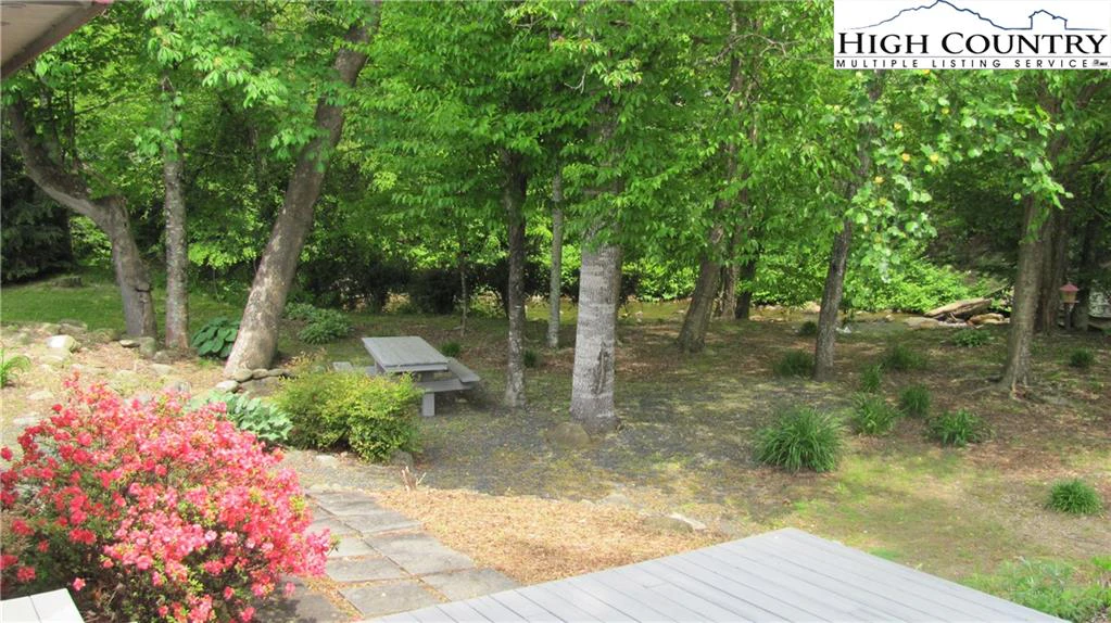 Image number 18 for the current listing