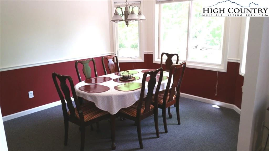 Image number 7 for the current listing