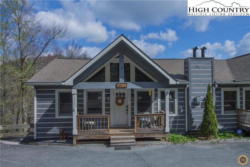 Image number 1 for the current listing
