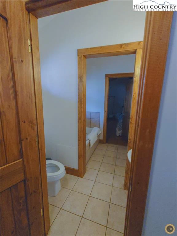Image number 12 for the current listing