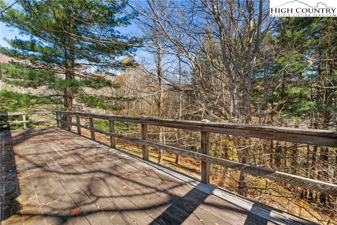 Image number 2 for the current listing