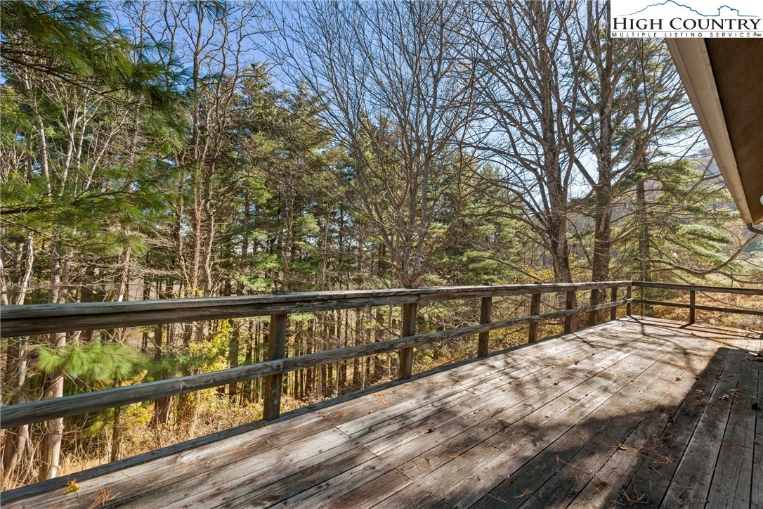 Image number 13 for the current listing