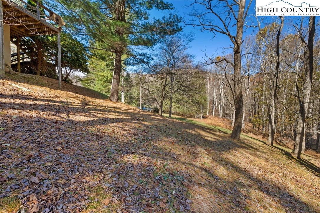 Image number 18 for the current listing