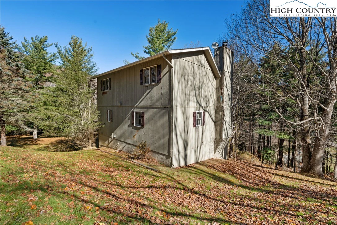 Image number 21 for the current listing