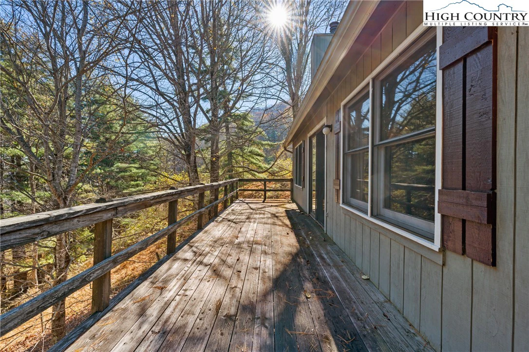 Image number 9 for the current listing