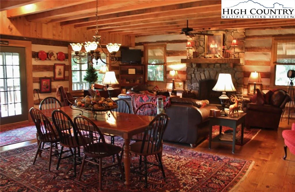 Image number 2 for the current listing