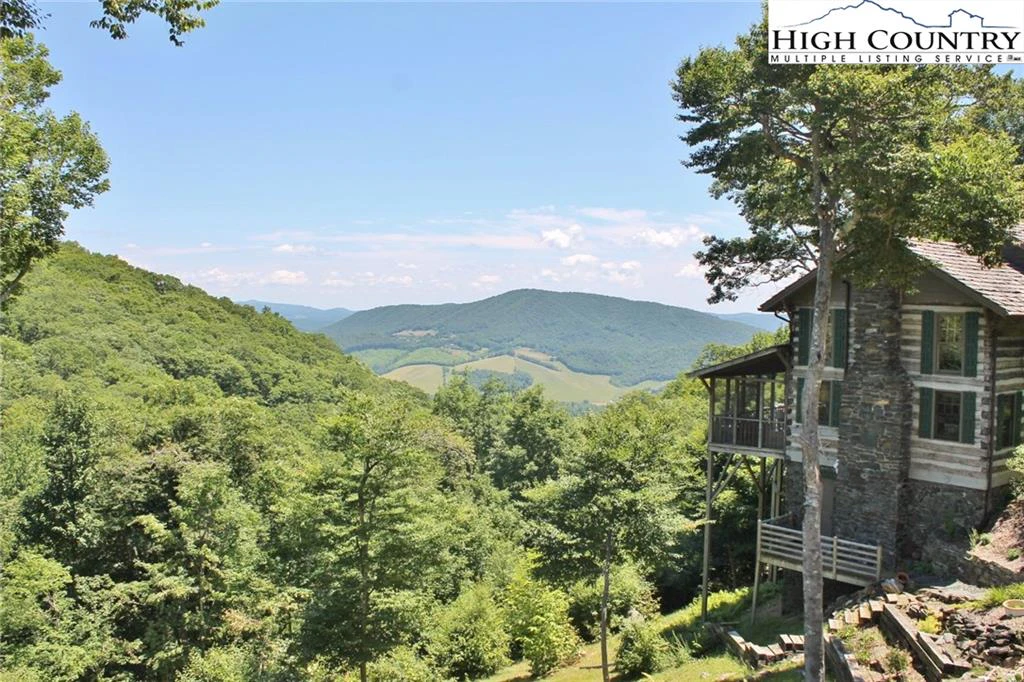 Image number 3 for the current listing
