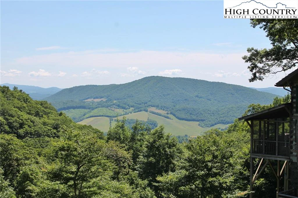 Image number 18 for the current listing