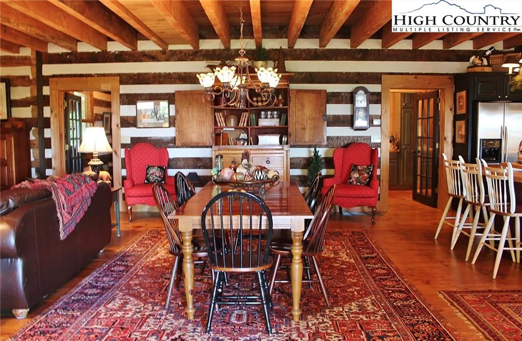 Image number 15 for the current listing