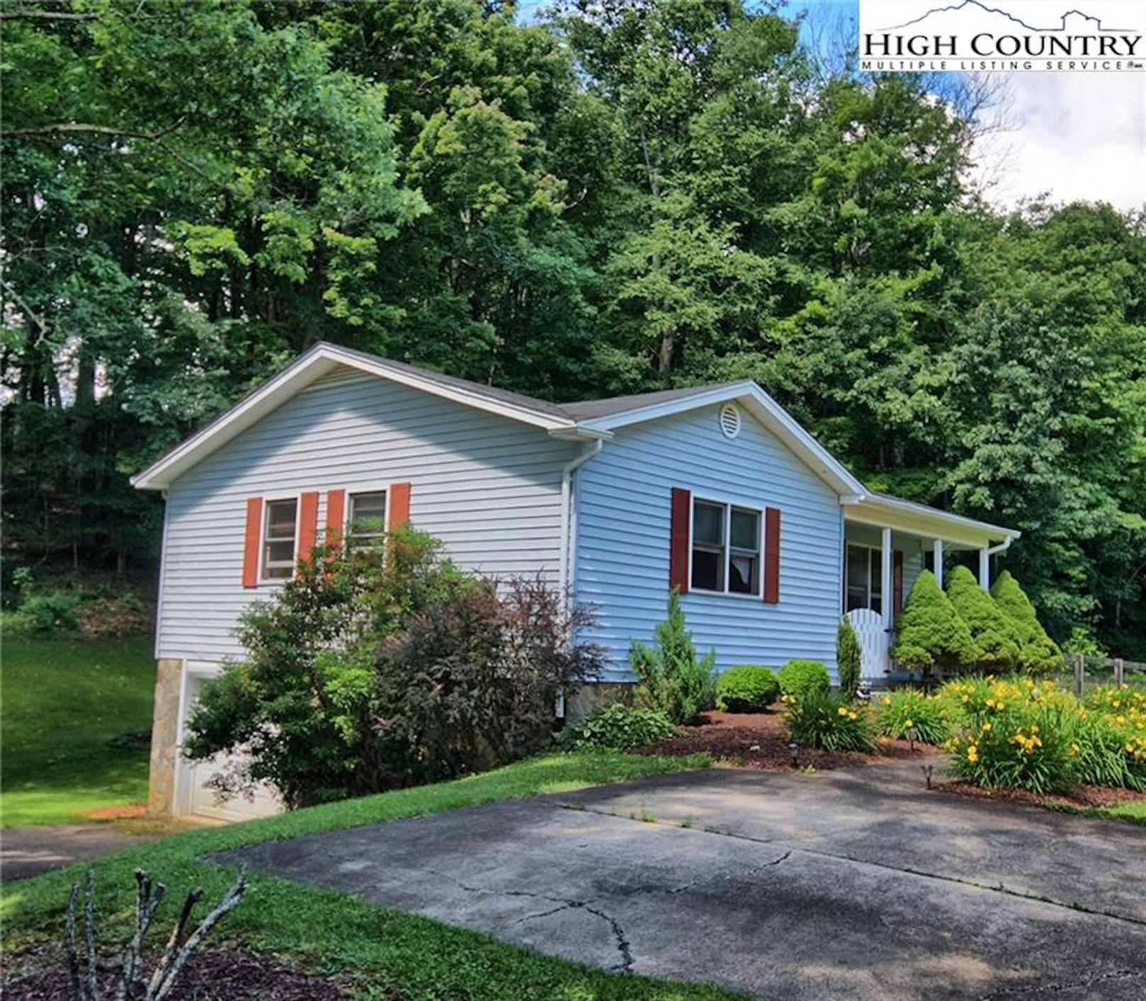 Image number 21 for the current listing