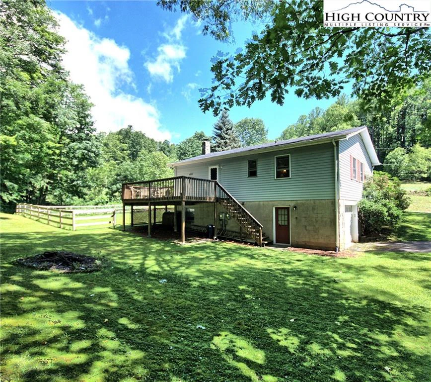 Image number 17 for the current listing