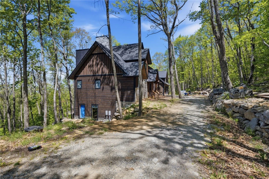 Image number 4 for the current listing