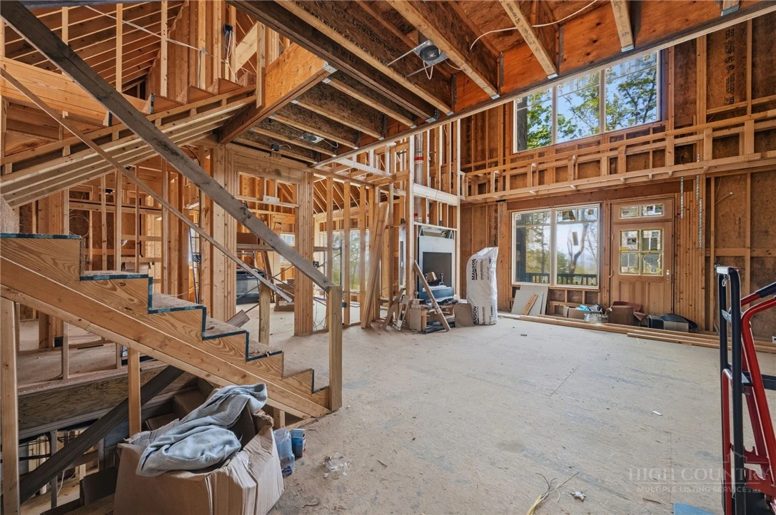 Image number 5 for the current listing