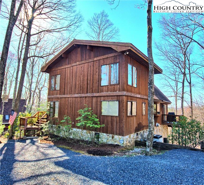 Image number 17 for the current listing